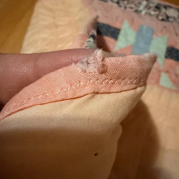 Handmade Patchwork Quilt - Beautiful condition - Picture 7 of 12